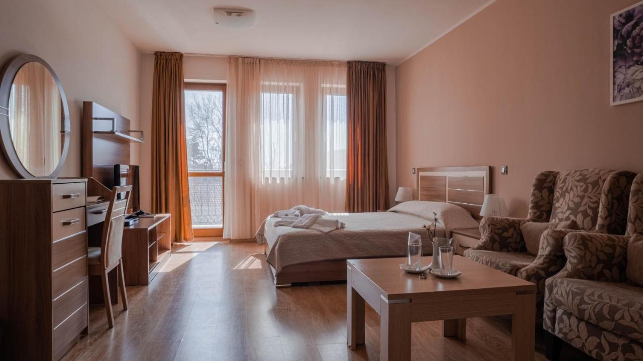 C Comfort Hotel & Wellness Hisarya Extérieur photo
