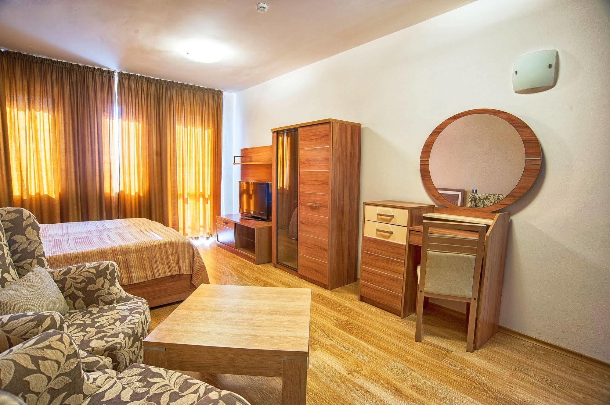 C Comfort Hotel & Wellness Hisarya Extérieur photo