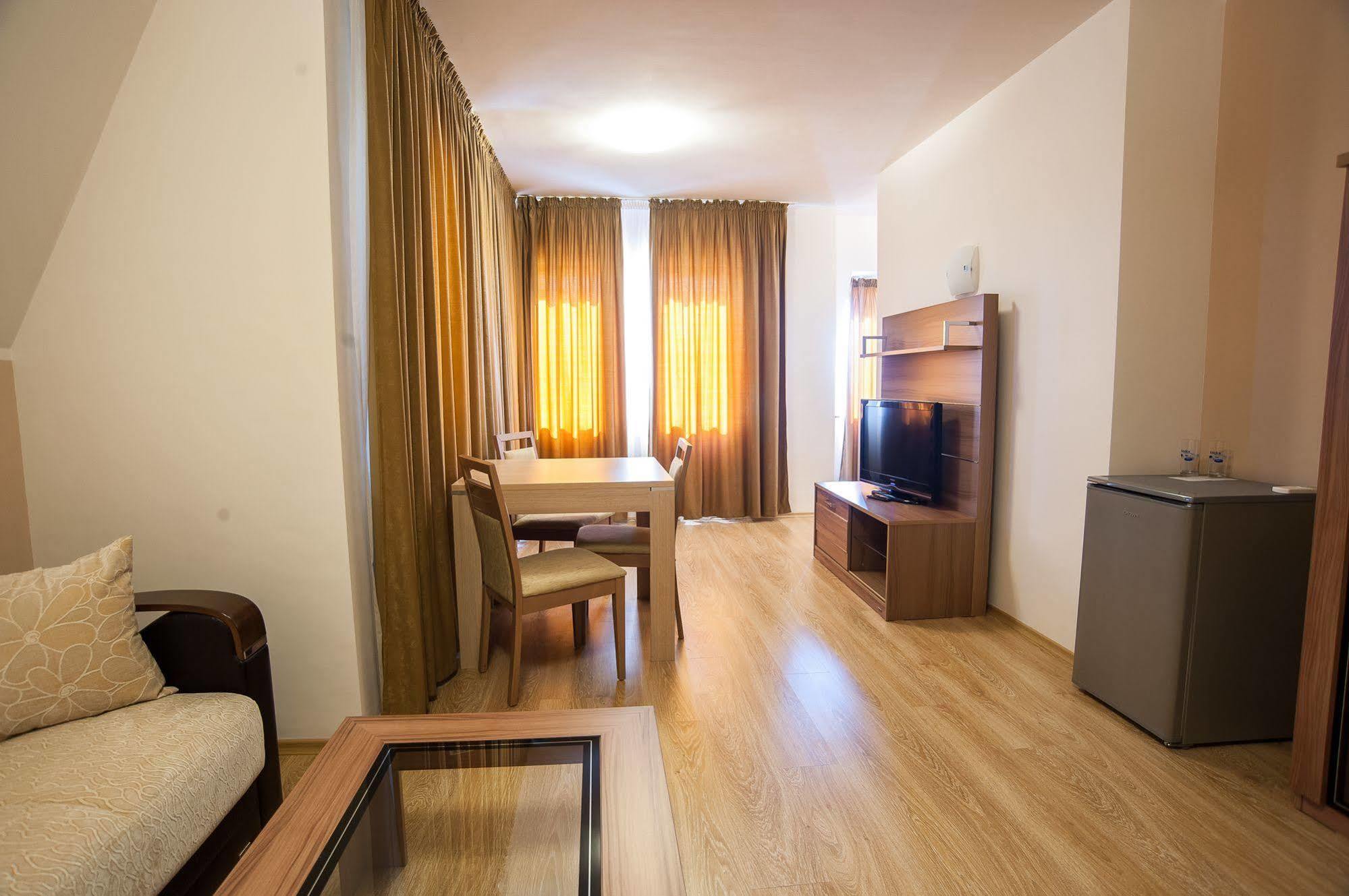 C Comfort Hotel & Wellness Hisarya Extérieur photo