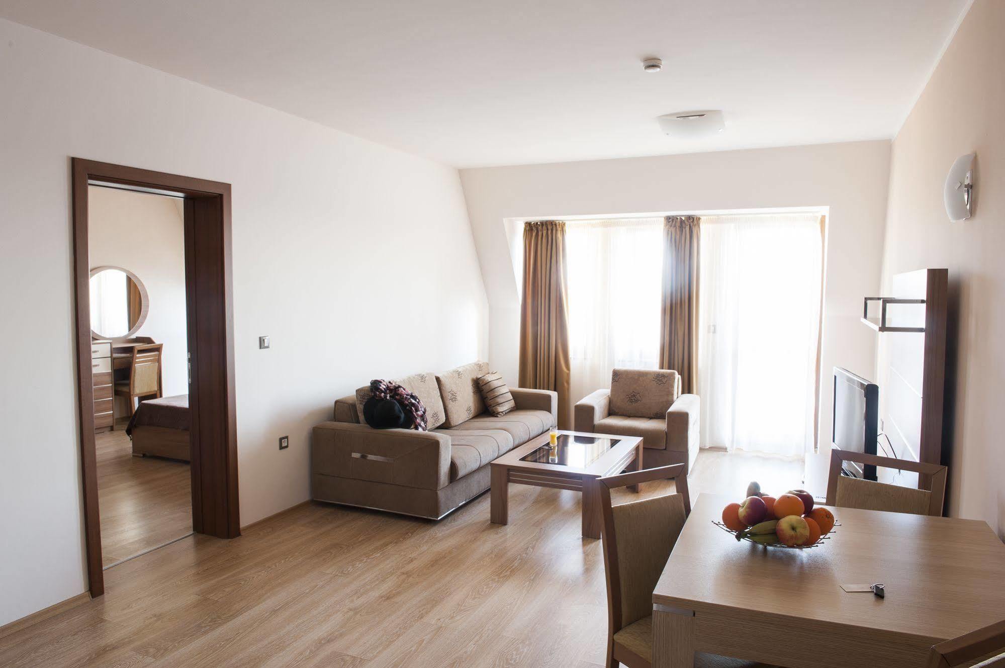 C Comfort Hotel & Wellness Hisarya Extérieur photo