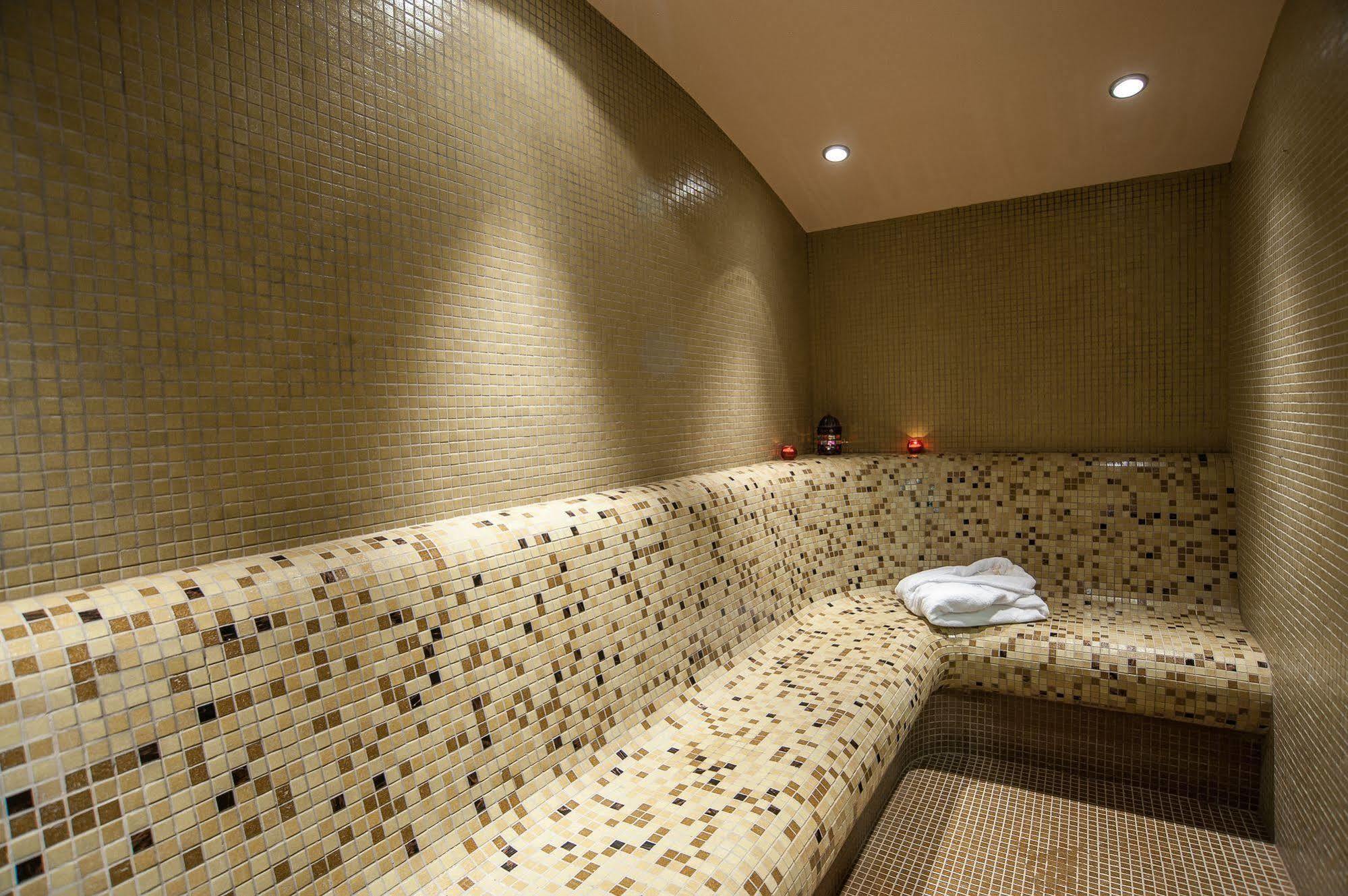 C Comfort Hotel & Wellness Hisarya Extérieur photo